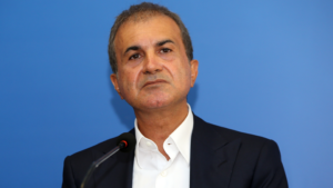 Medya Ombudsmanı Bildirici’den AKP Sözcüsü Çelik’e: Fox muhabiri Barış Kaya, hangi kurala uymadı? Soru için önceden onay alma kuralınıza mı?