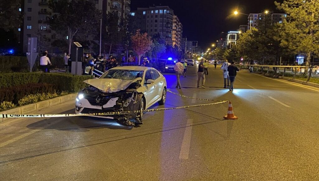 Niğde’de otomobilin çarptığı 2 kadın hayatını kaybetti