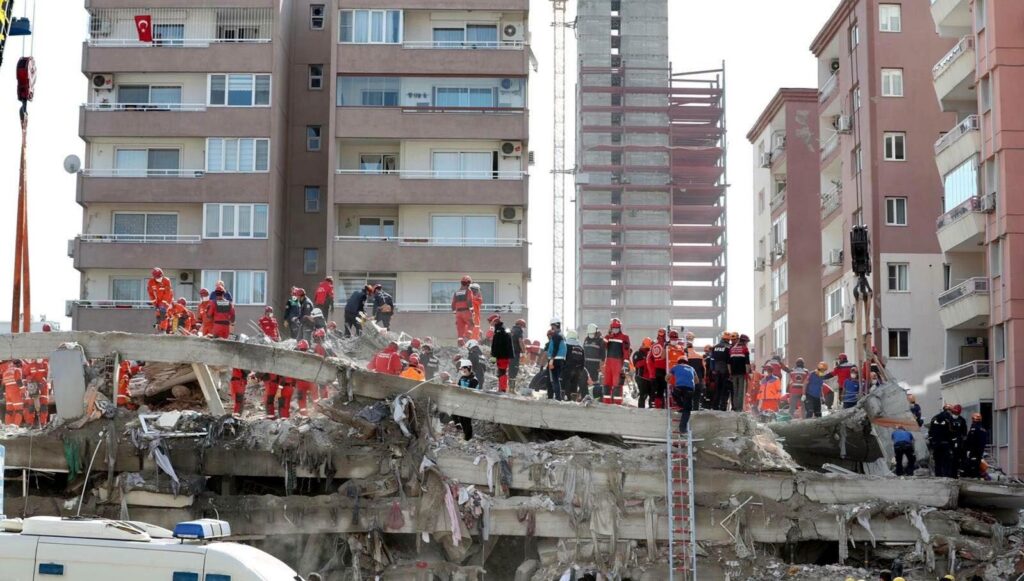 Rıza Bey Apartmanı’nın inşaat alanına hiç gitmemişler