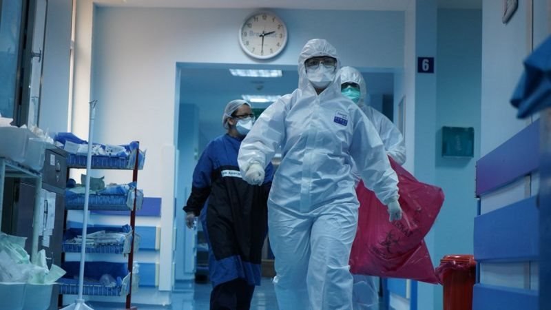 Sağlık Bakanlığı ve hekimler uyarıyor: Sadece 2 doz Sinovac aşısı olanlar artık ‘risk altında’