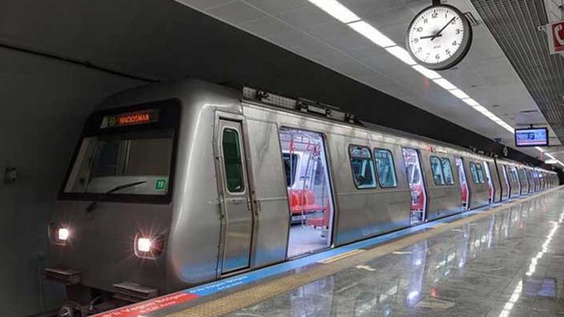 Taksim’deki metro istasyonu geçici süreyle kapatıldı