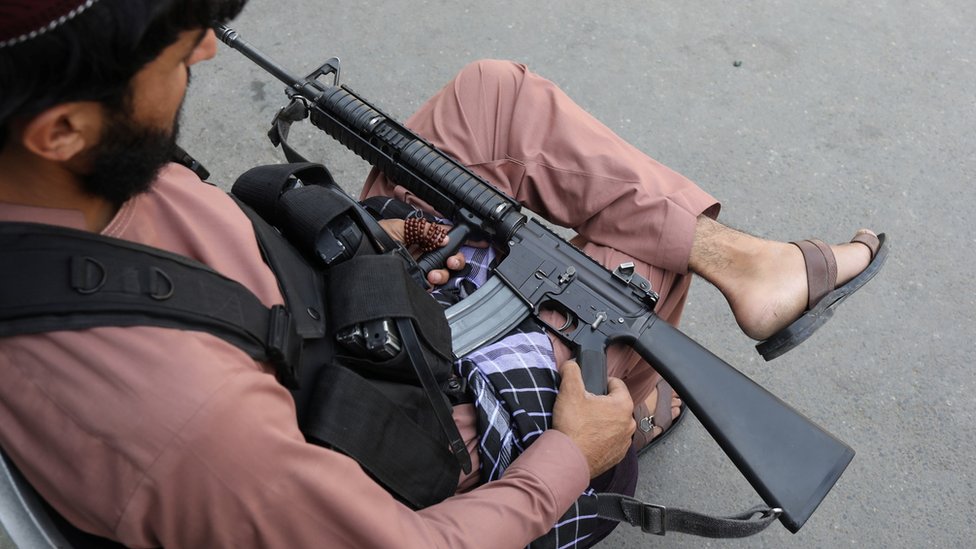Taliban: Uzuv kesme ve idamlar yeniden başlayacak