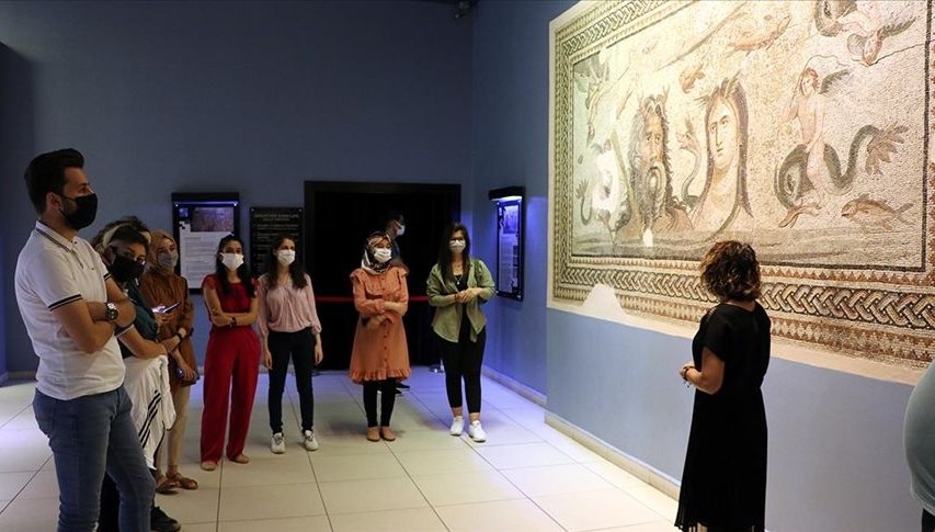 Zeugma Mozaik Müzesi’nin ‘gönüllü gençleri’ne tarihi ortamda müzecilik deneyimi