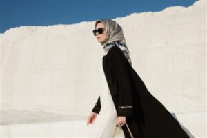 Zühre eşarplar ile günün her saatinde trend şıklığı