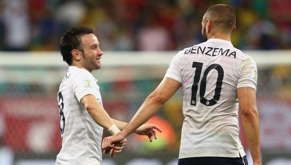 Benzema’ya takım arkadaşı Valbuena’ya şantaj cezası