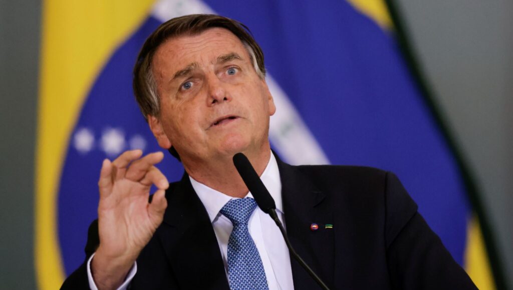 Bolsonaro aşı olmadığı için futbol maçına alınmadı