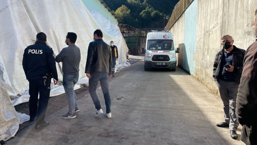 Çay fabrikasında kazan patladı: 1 ölü, 1 yaralı