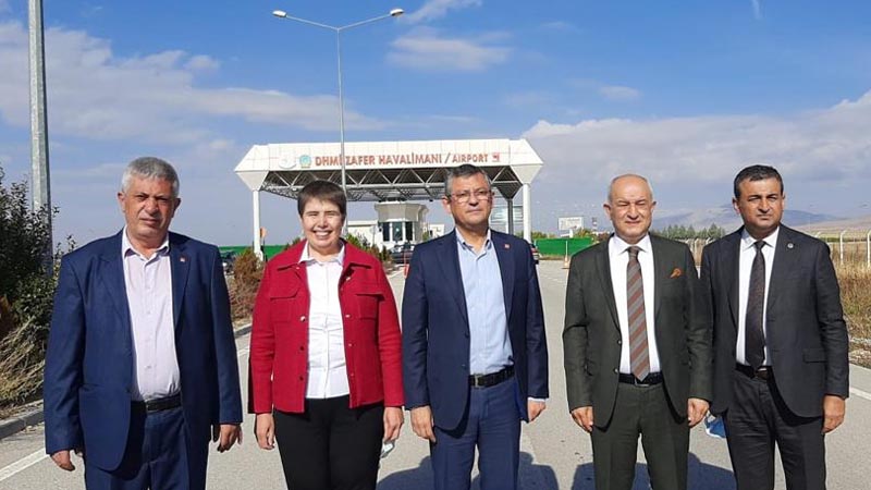 CHP’li Özgür Özel: Zafer Havalimanı’ndan uçmayan yolcular için hepimizin cebinden 51 milyon Euro ödeme yapıldı