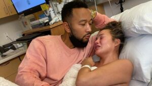 Chrissy Teigen kaybettiği oğlunu andı