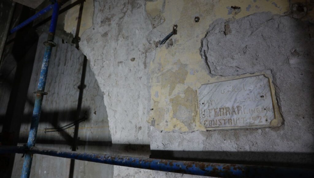 Haldun Taner Sahnesi’nin restorasyon çalışmalarında Osmanlıca mimar kitabesi bulundu