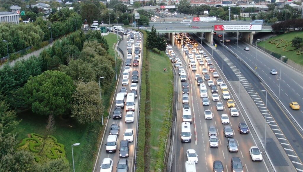 İstanbul trafiğinde yağmur etkisi