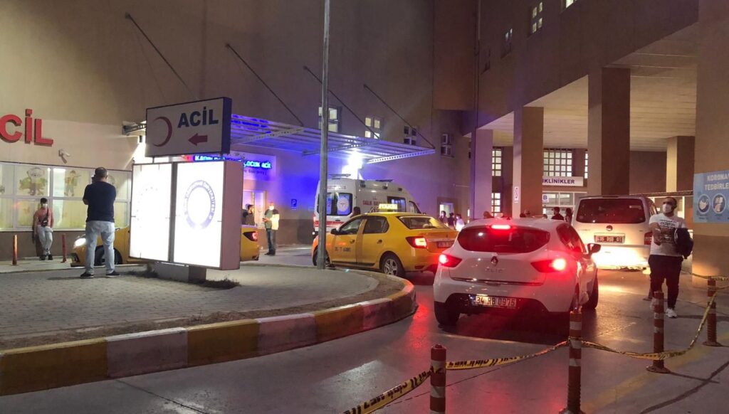 İzmir’de 34 ortaokul öğrencisi zehirlendi