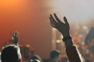 Kali Uchıs & SZA, Hans Zimmer, Elton John ve The Rolling Stones’dan efsane çıkışlar