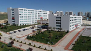 Nihat Hatipoğlu’nun rektörlüğünü yaptığı üniversitede, adrese teslim kadro iddiası