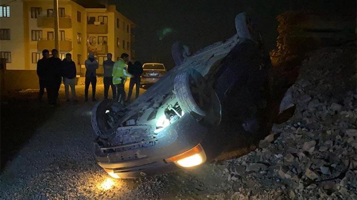 Polisten kaçarken takla atan hafif ticari araçtaki 3 kişi kayıplara karıştı