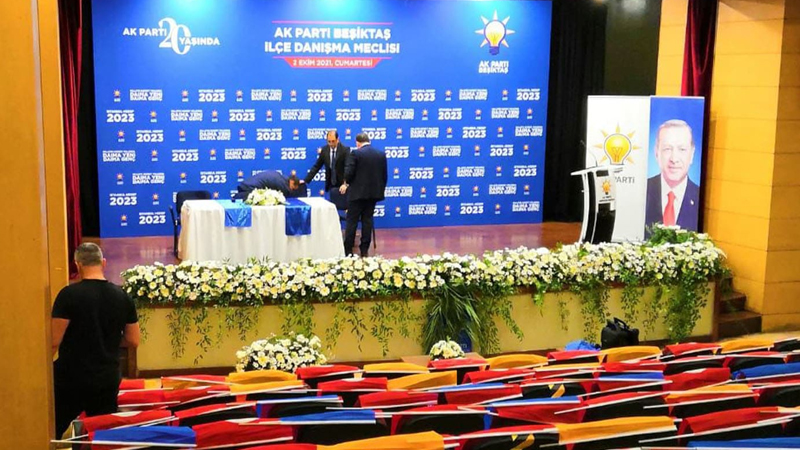 Sakıp Sabancı Anadolu Lisesi’nde “kaymakamlık isteğiyle” AKP toplantısı