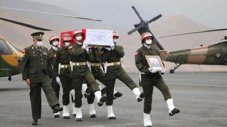 Şehit uzman çavuş için Hakkari’de uğurlama töreni