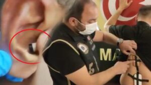 Sınavdaki büyük hile! Düzenekli gömlek ve kulak içi kablosuz kulaklık