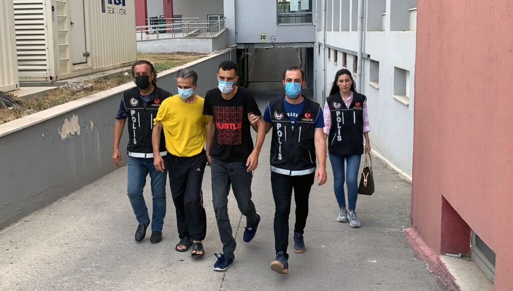 Torbacılardan ilginç savunma: Satmıyoruz, iyilik olsun diye veriyoruz