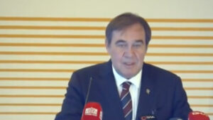 Yıldırım Demirören imaj değiştirdi