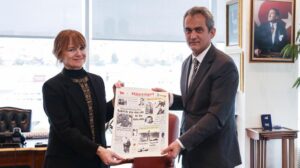 Bakan Özer, medya lisesi çalışmalarını yerinde inceledi 