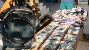 ‘Çalındı’ denilen çanta denizden çıktı! Sahibi Moğolistanlı çifte verildi