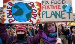 COP26: Boris Johnson, zirvede ülkelerin cesur tavizler vermesi gerektiğini söyledi