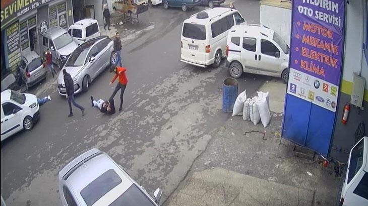 Esenyurt’ta 1’i polis 3 kişinin vurulduğu olayın görüntüleri ortaya çıktı