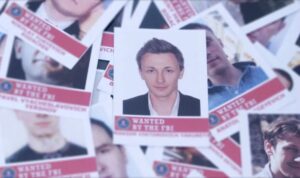 Evil Corp: BBC, dünyanın en çok aranan bilgisayar korsanlarından ikisinin Rusya’da serbestçe yaşadığını ortaya çıkardı