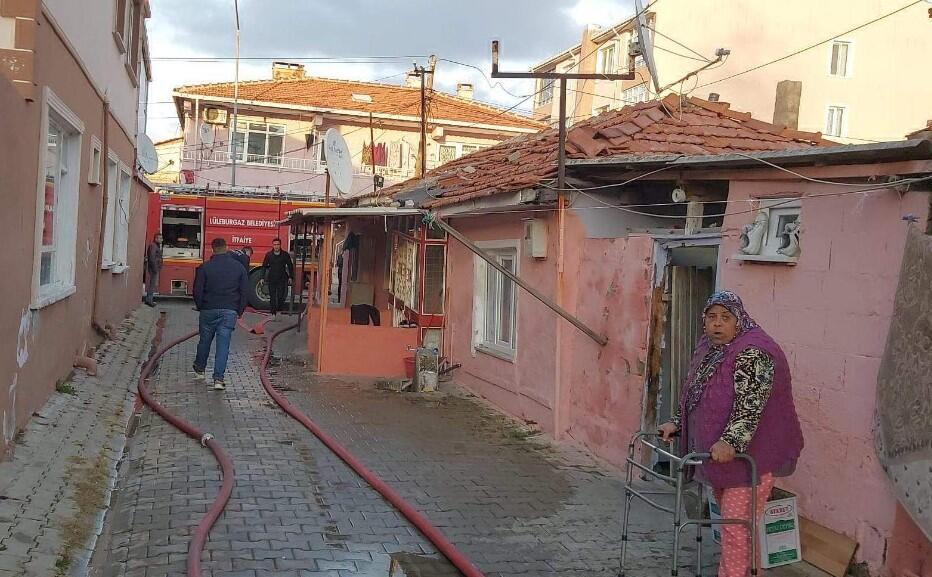 Evini 4’üncü kez ateşe verip ortadan kayboldu