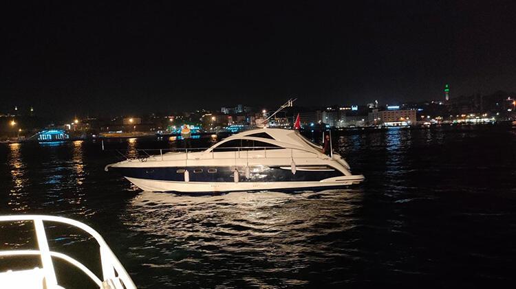 Haliç önlerinde sürüklenen tekne kurtarıldı