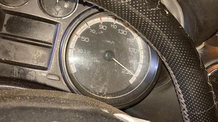Hız ibresinin 230’da kaldığı kazada ölü sayısı 3’e çıktı
