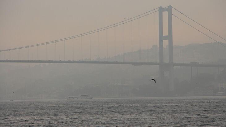 İstanbul Boğazı sis nedeniyle gemi trafiğine kapatıldı