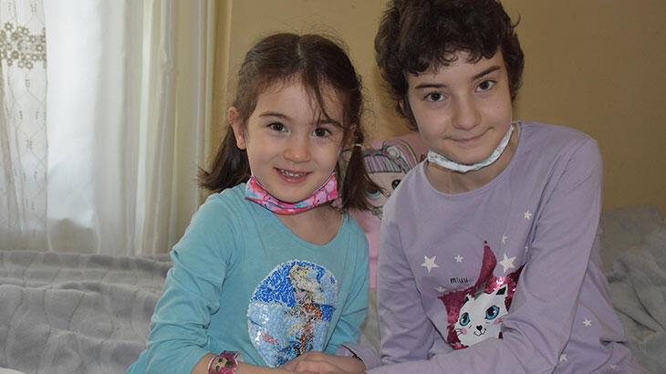 Kanser hastası Berire, öğretmen ve arkadaşları ile görüntülü konuşarak hasret gideriyor