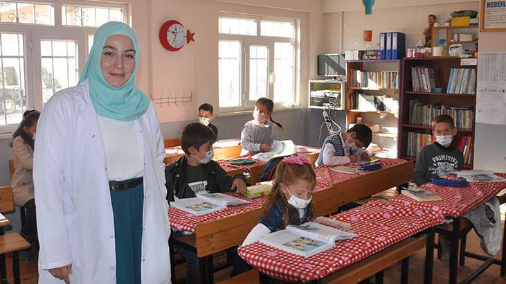 Köyde öğretmenlik hayali için yaşadığı büyükşehirden ayrıldı