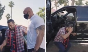 Ünlü oyuncu Dwayne Johnson, hayranına arabasını hediye etti