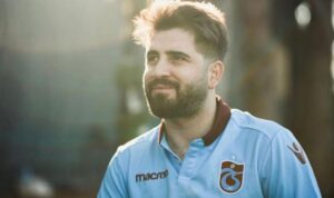 YouTube fenomeni Bilal Hancı’ya Beşiktaş – Trabzonspor maçında saldırı!