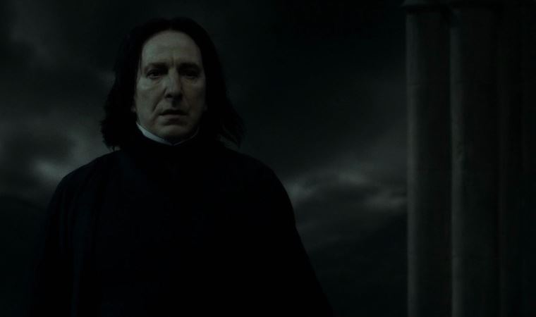 Alan Rickman, Harry Potter’da Snape’in gerçek doğasını bilen tek kişiydi