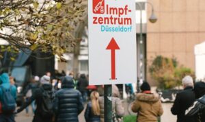 Almanya’da aşı olmayanlara ağır kısıtlamalar getirildi