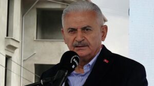 Binali Yıldırım: Zorlukları birlikte aşmaya bakacağız