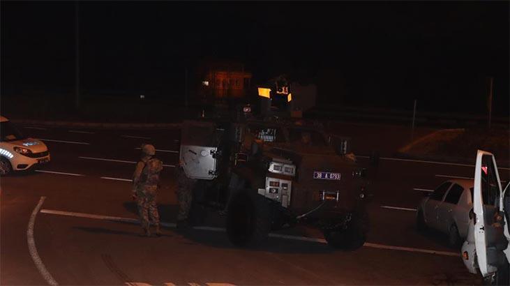 ‘Dur’ ihtarına uymayan minibüsten göçmenler çıktı