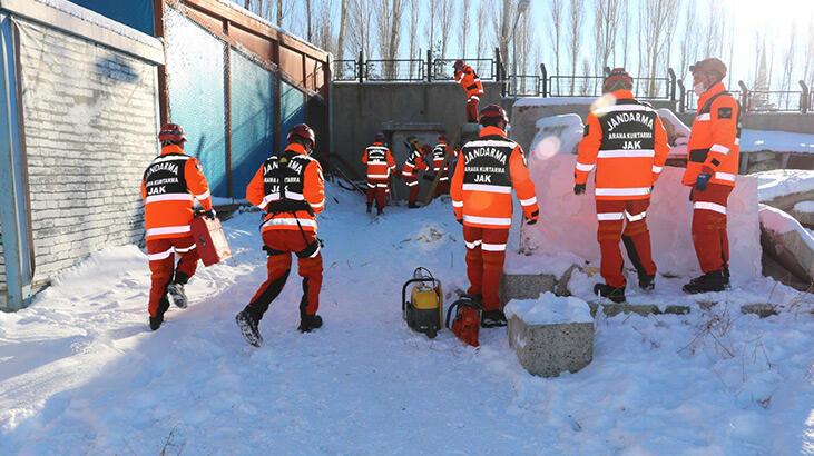 Erzurum’da JÖAK ve JAK’tan deprem tatbikatı
