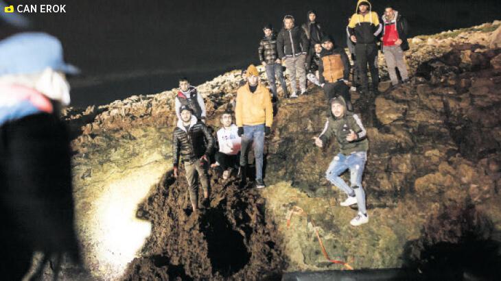 Göçmenlerin umut yolu ‘Süngü Kaya’ya çıktı!