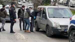 Hırsız, polisin dikkati sayesinde yakalandı
