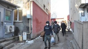 Kars’ta 35 kaçak göçmen yakalandı