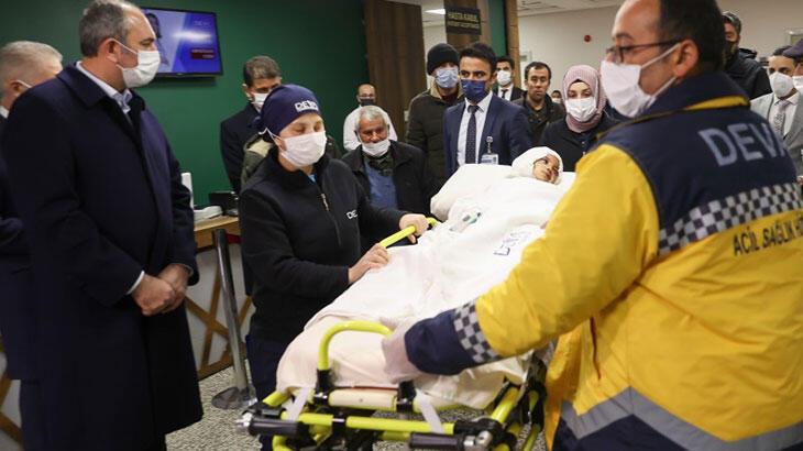 Küçük Asiye’yi Antalya’ya Bakan Gül uğurladı
