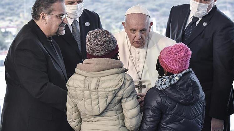Papa’dan Midilli’de göçmenlere destek mesajı: Mare nostrum’un mare mortuum’a dönüşmesine izin vermeyelim