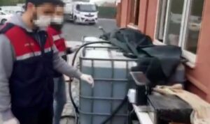 Park halindeki araçlardan akaryakıt çalan şüpheli yakalandı