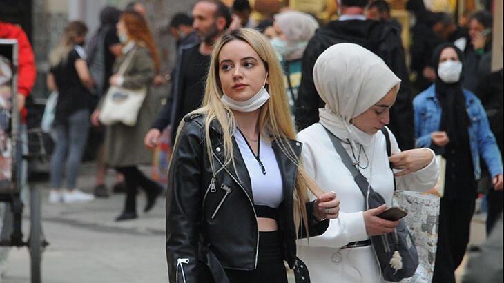 Profersörden aşı çağrısı: “Virüs, mutasyon geçiriyor ve 3.doz aşı gerekli”