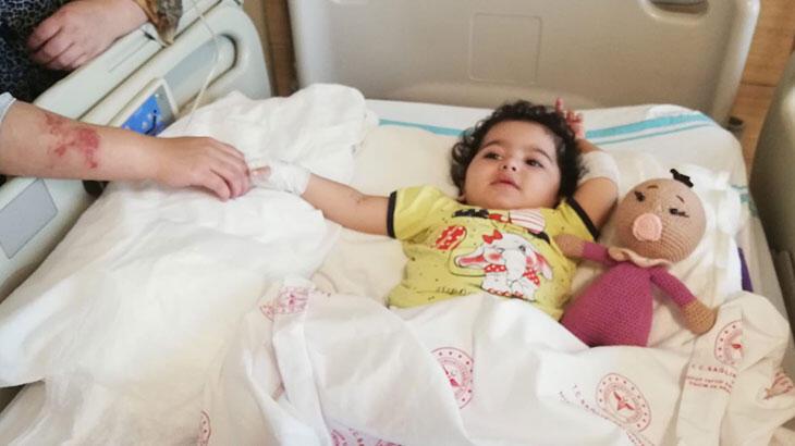 Sobadan devrilen çaydanlık minik Eslem’i yaktı